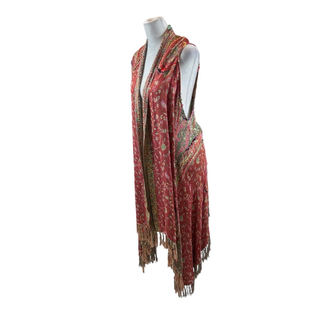 Elegant Red Paisley Women's Vest